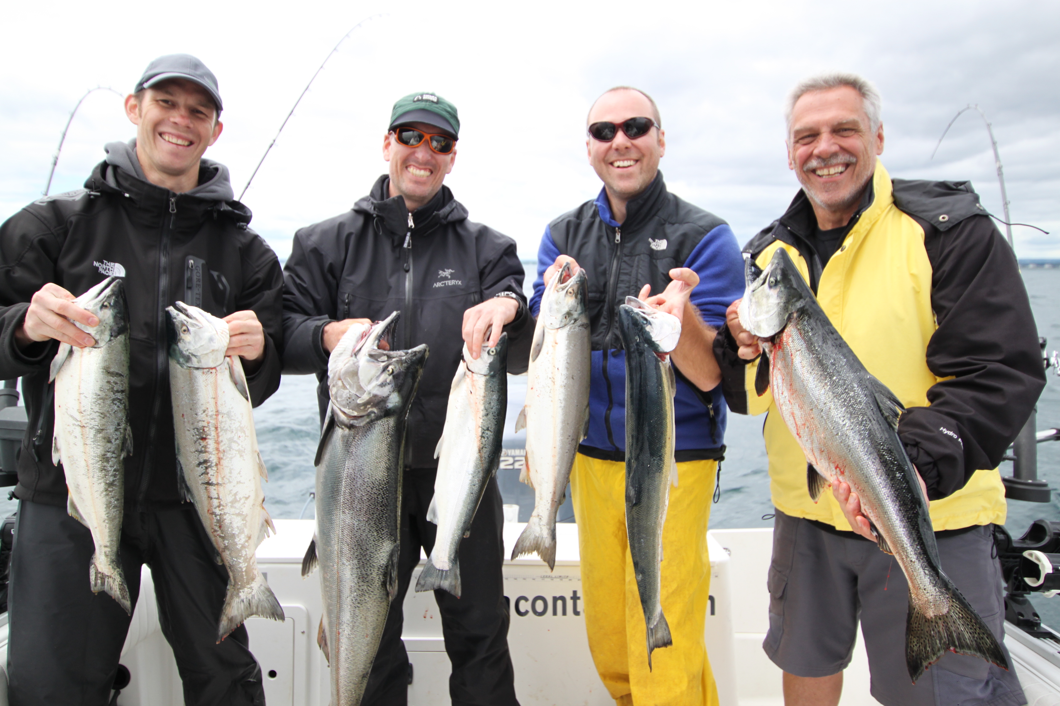 spanishflycharters.com - Saumon, Truite arc-en-ciel(Steelhead), Coho - Lac Ontario