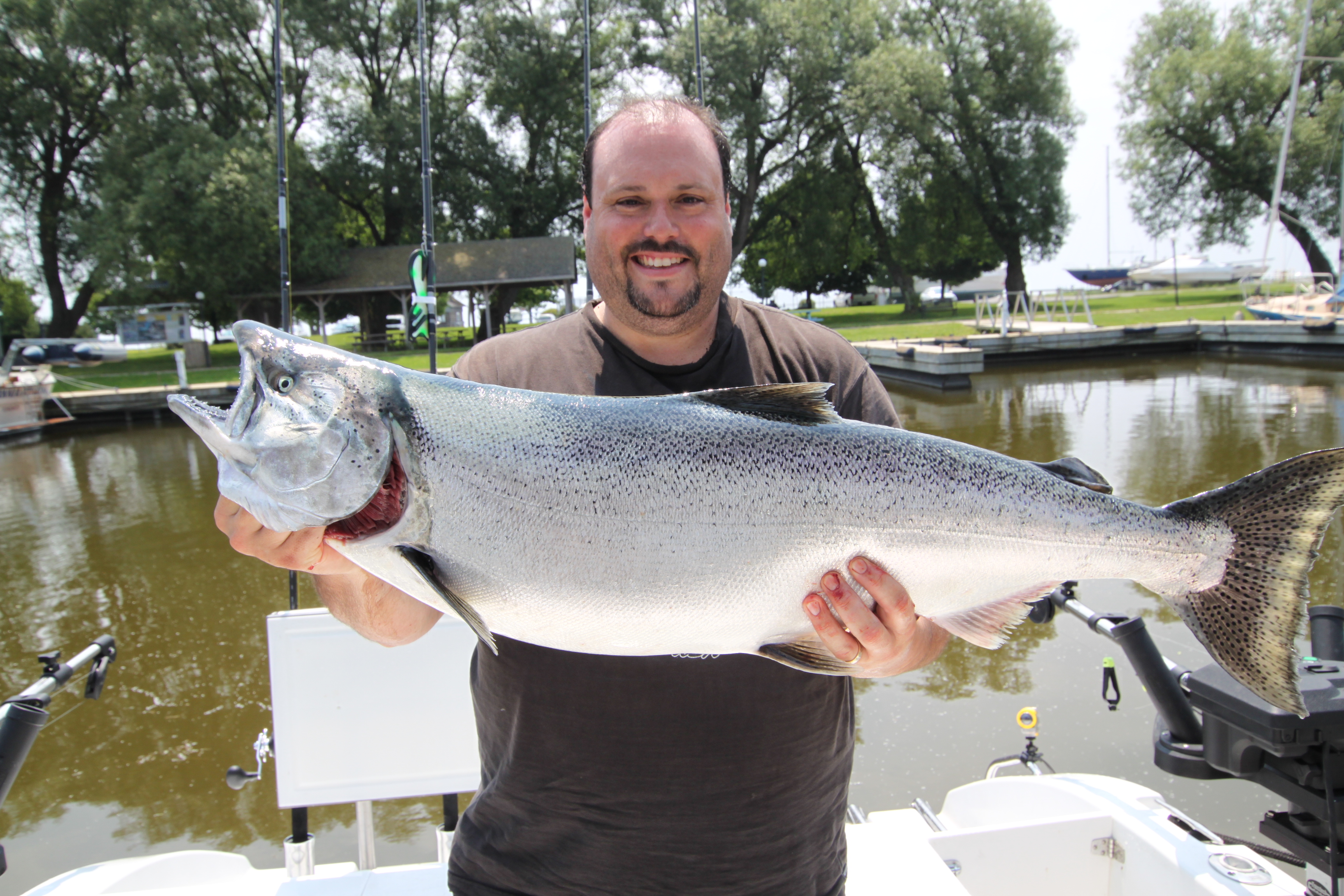 spanishflycharters.com - Saumon - Lac Ontario